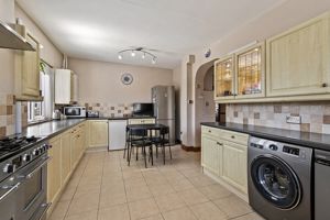 Kitchen- click for photo gallery